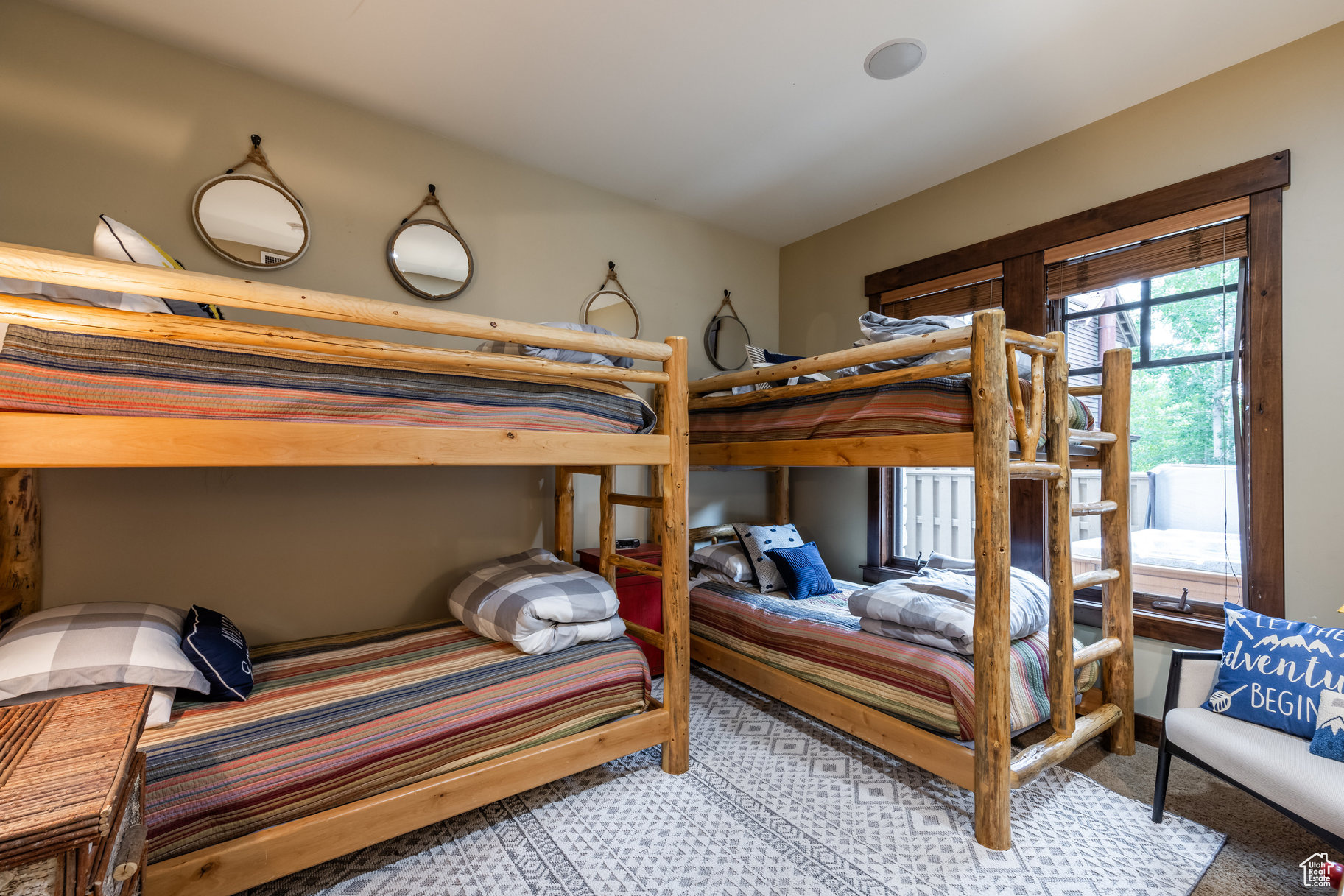 SPIRO CONDOMINIUMS - Residential