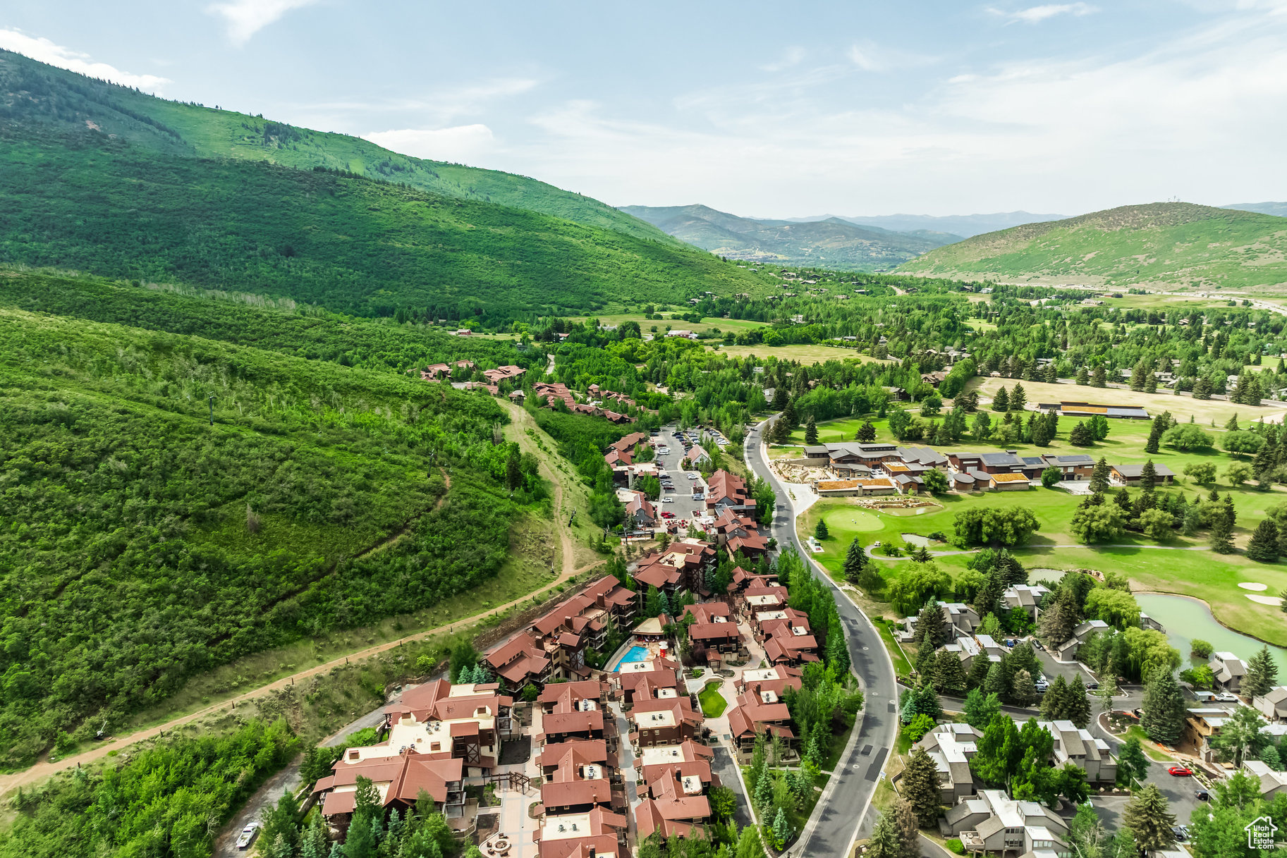 SPIRO CONDOMINIUMS - Residential