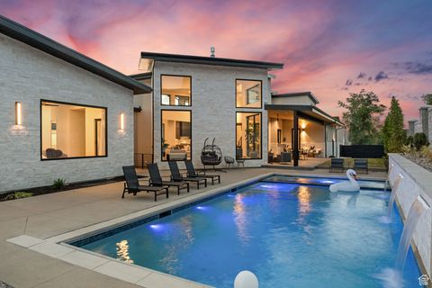 Tiny photo for 13941 S JARVIE LN, Draper, UT 84020 (MLS # 2102653)