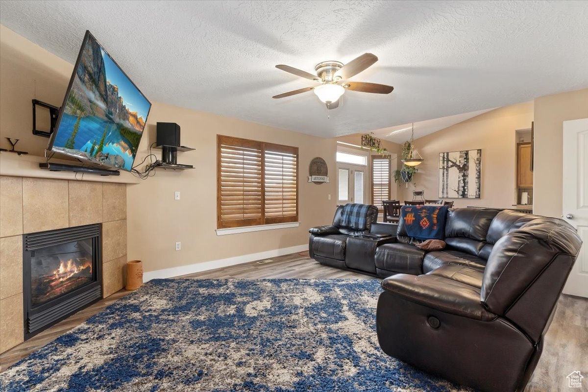 SUNCREST RIDGE #3 - Residential