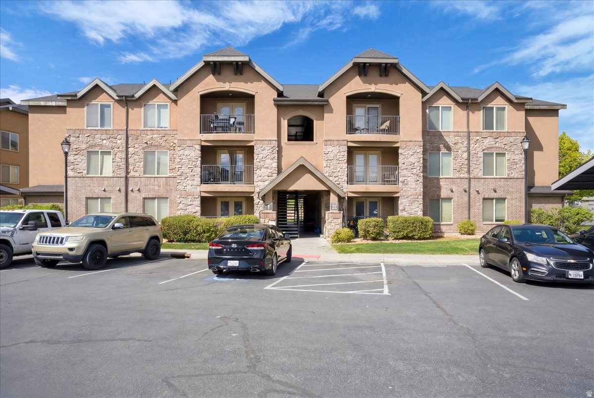 RIDGESTONE - Residential