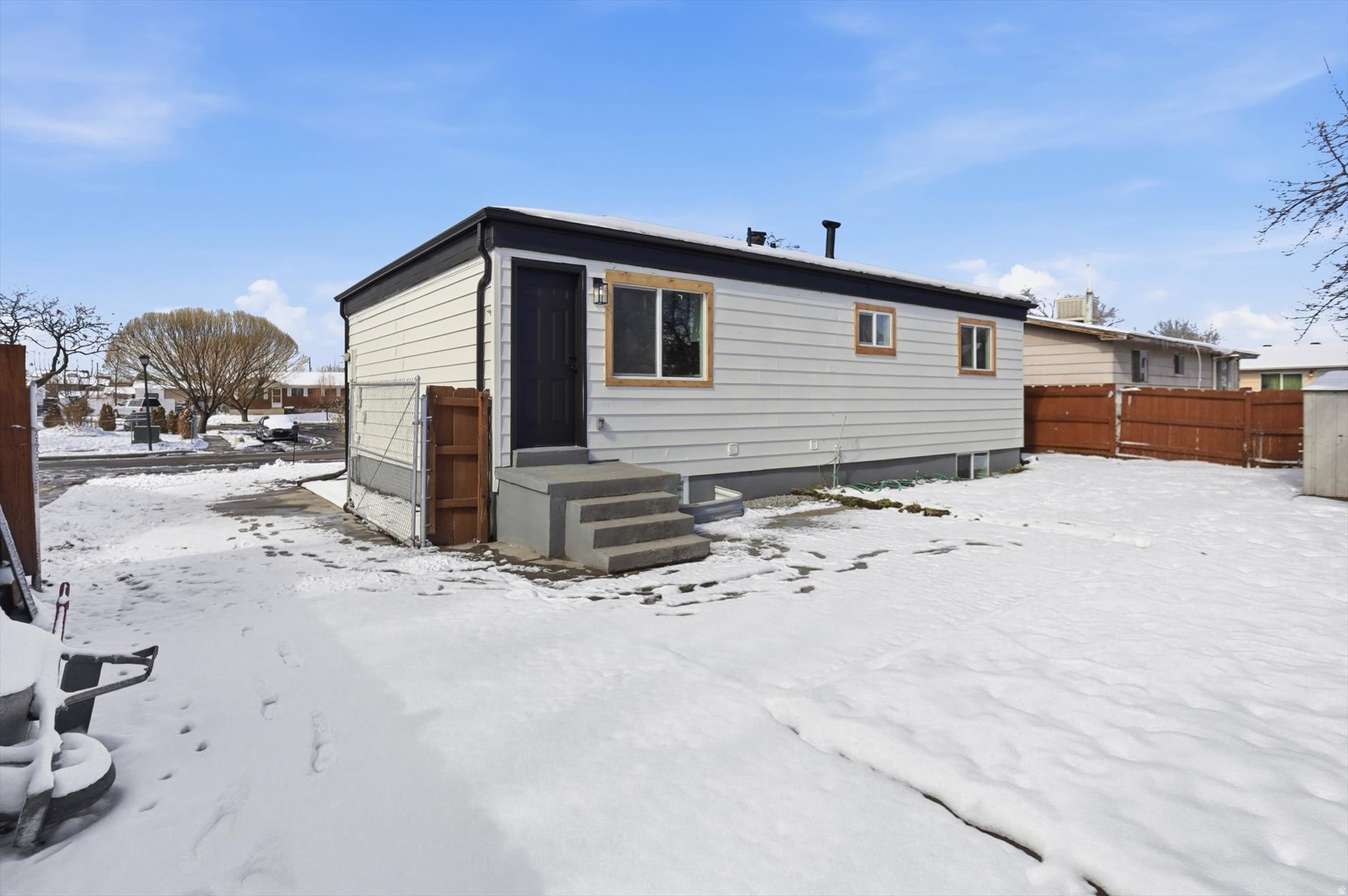 MEADOWS - Residential