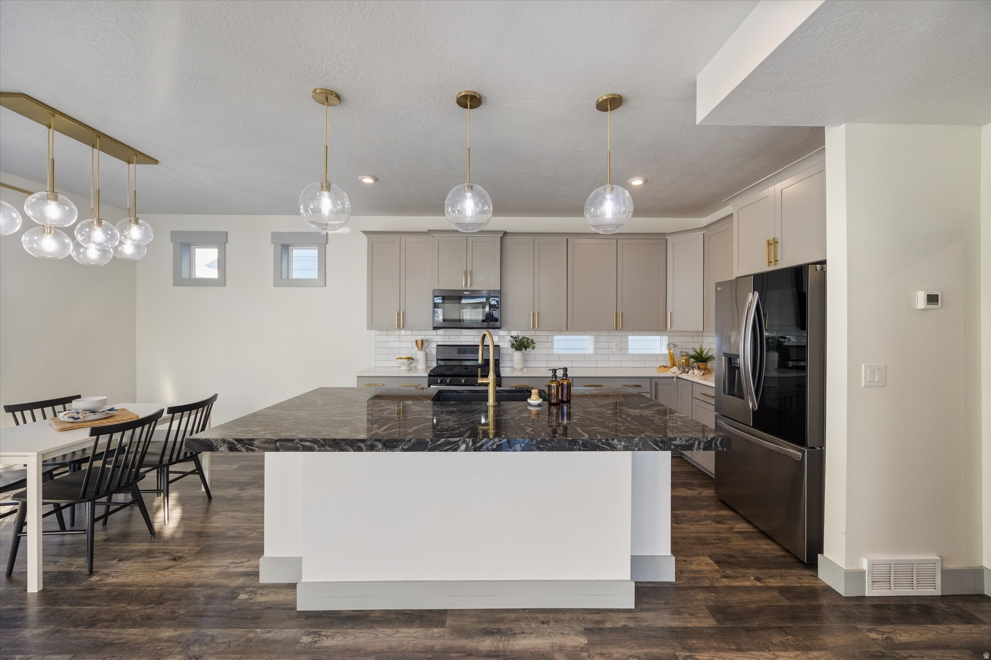 HOLBROOK FARMS PHASE - Residential