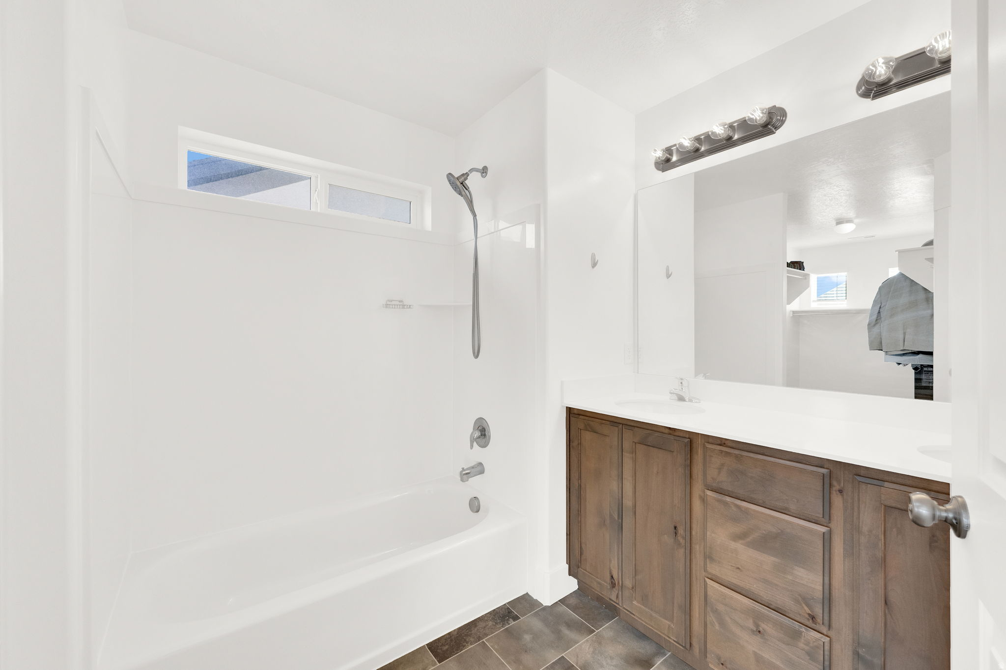 CANYON BREEZE - Residential