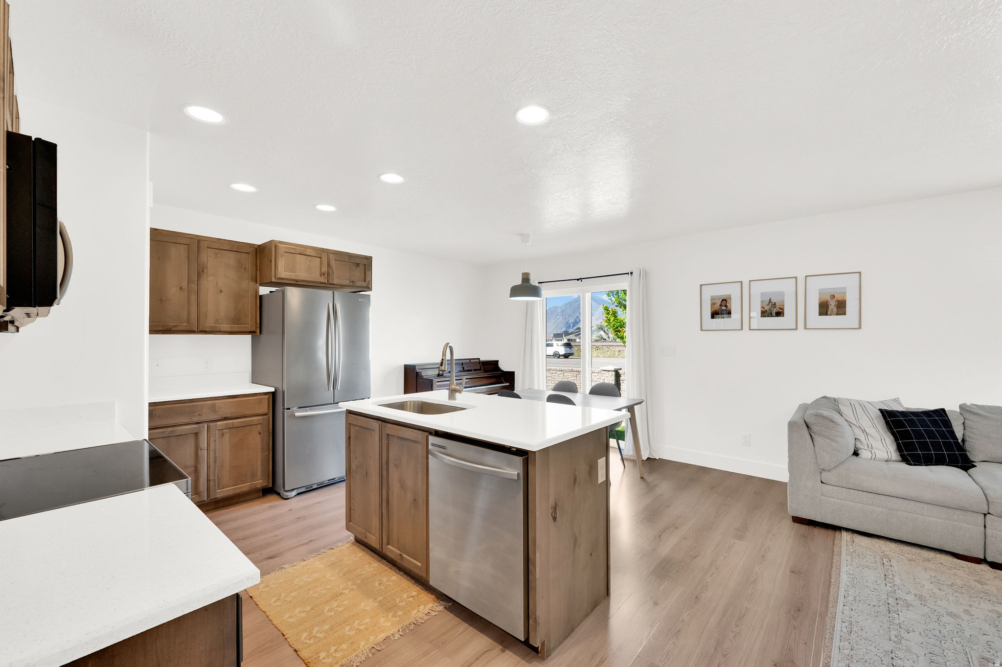 CANYON BREEZE - Residential