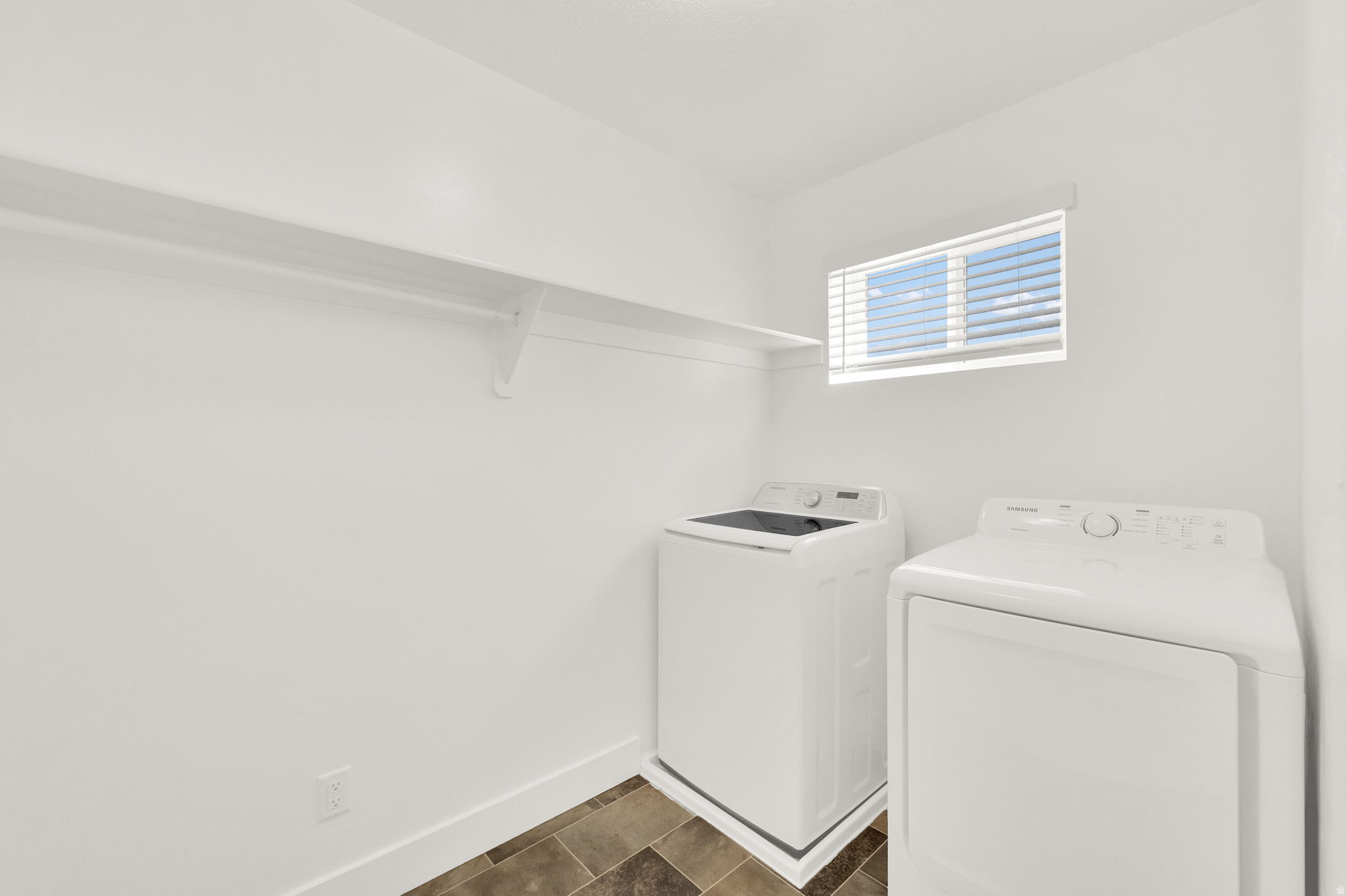 CANYON BREEZE - Residential