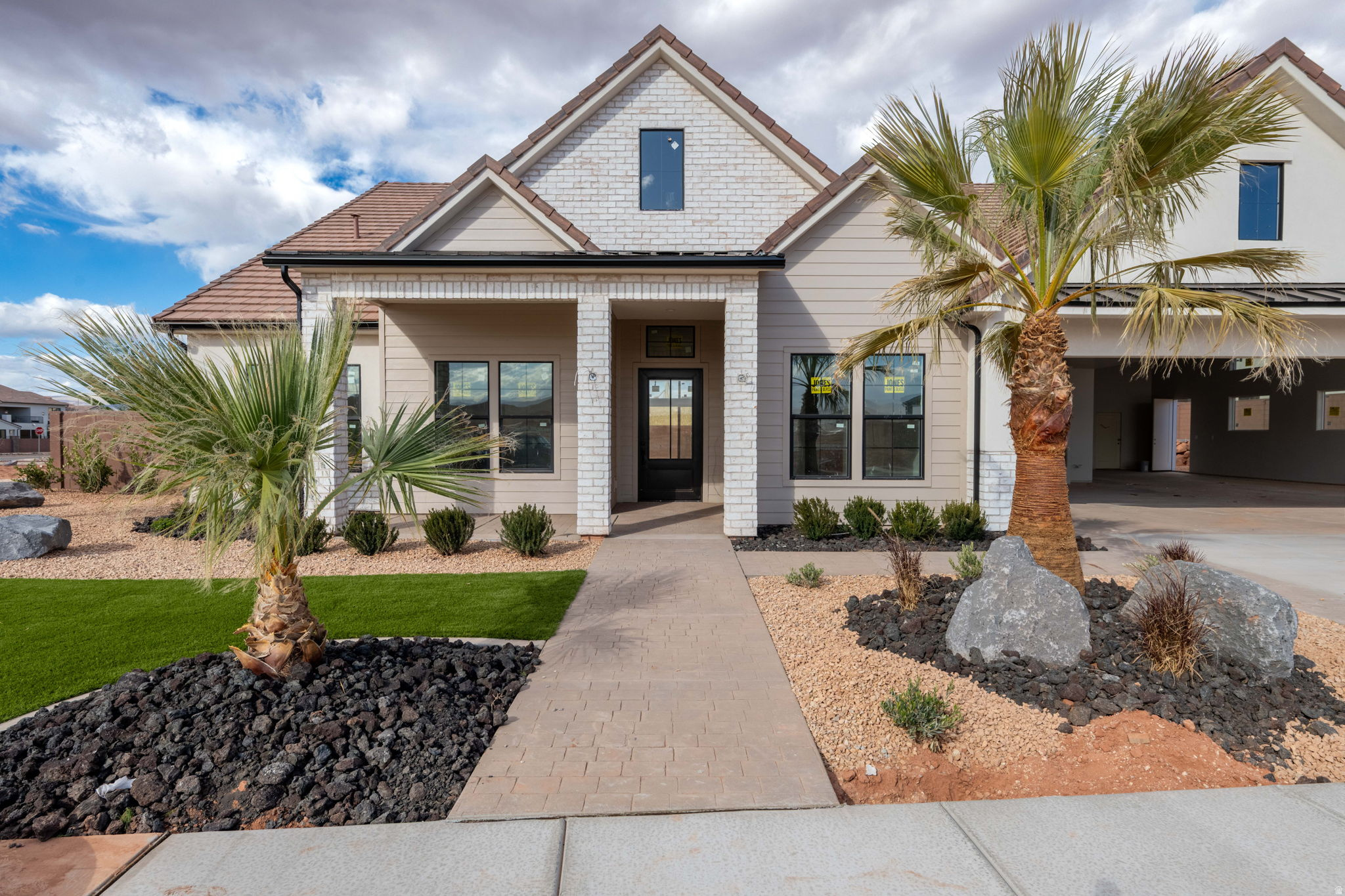 LAKESIDE STUCKI FARMS - Residential