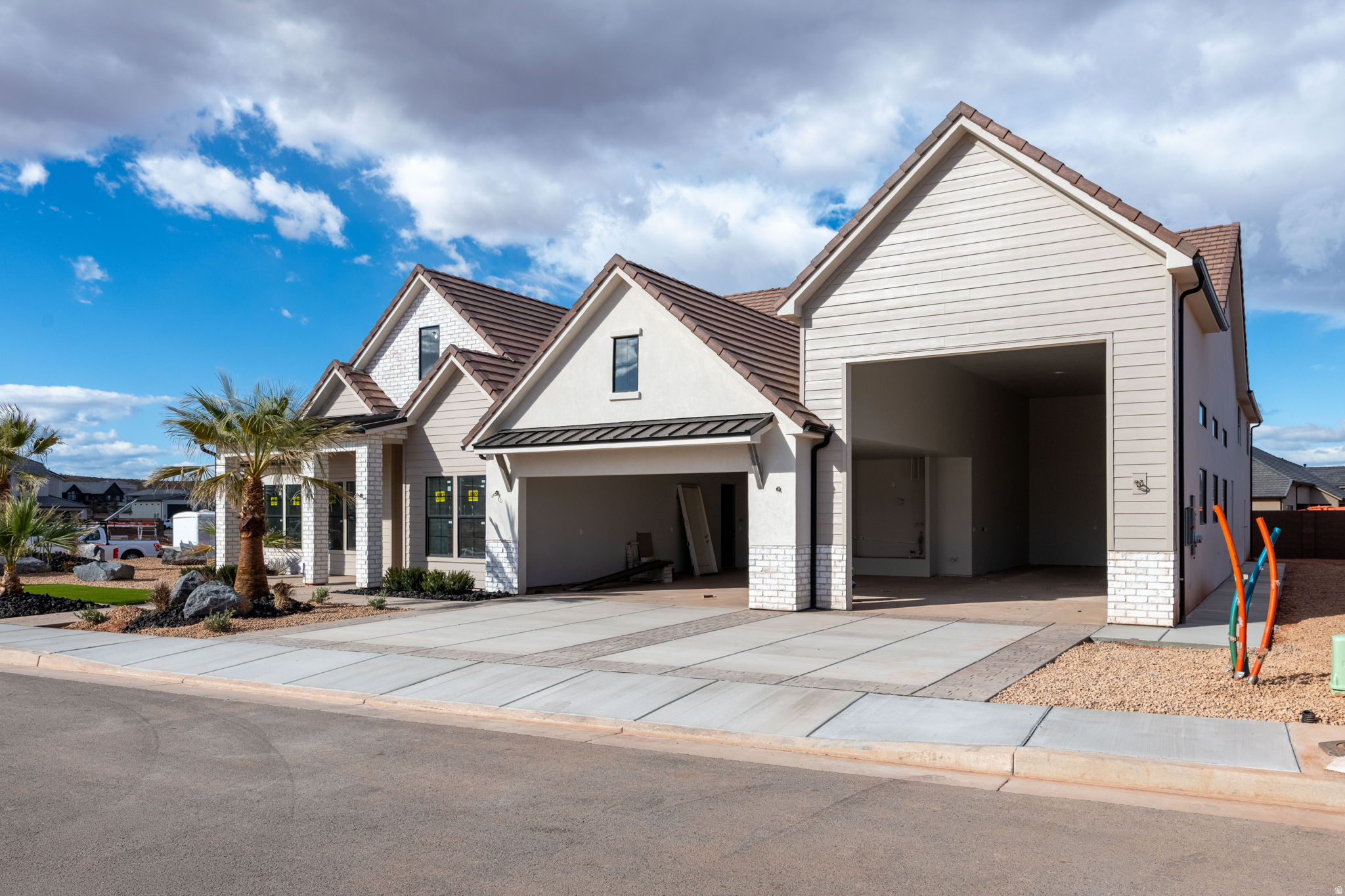 LAKESIDE STUCKI FARMS - Residential