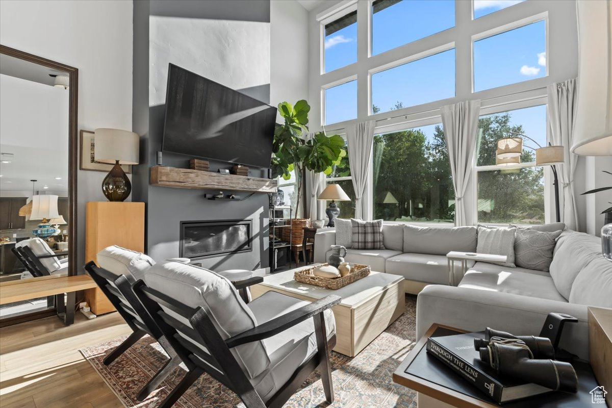 RIDGEPOINT - Residential