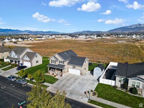 Tiny photo for 167 E LAKEVIEW DR, Vineyard, UT 84059 (MLS # 2115361)