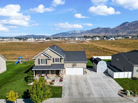 Tiny photo for 167 E LAKEVIEW DR, Vineyard, UT 84059 (MLS # 2115361)