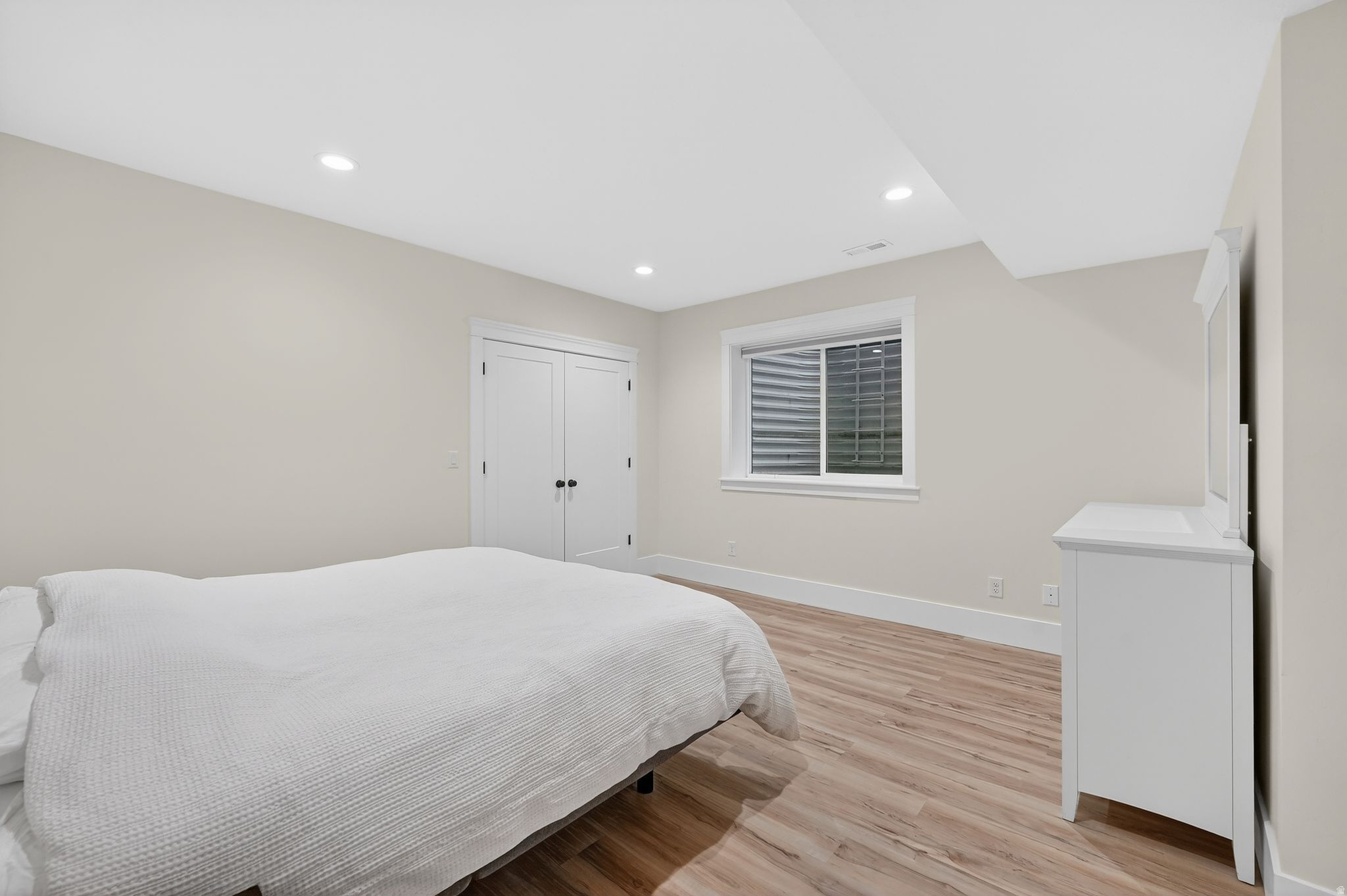 DAYBREAK - Residential