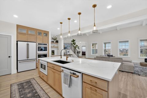 Tiny photo for 11524 S SILVER POND DR, South Jordan, UT 84009 (MLS # 2147657)