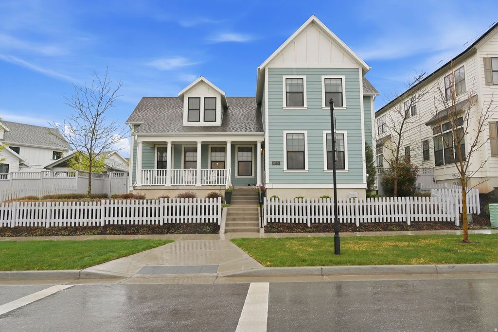 Photo of 11524 S SILVER POND DR, South Jordan, UT 84009 (MLS # 2147657)