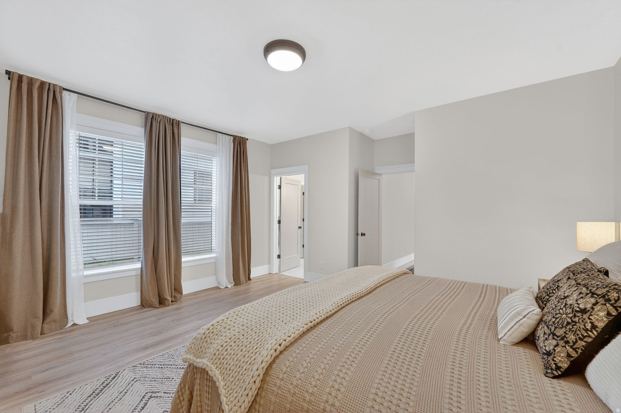 DAYBREAK - Residential