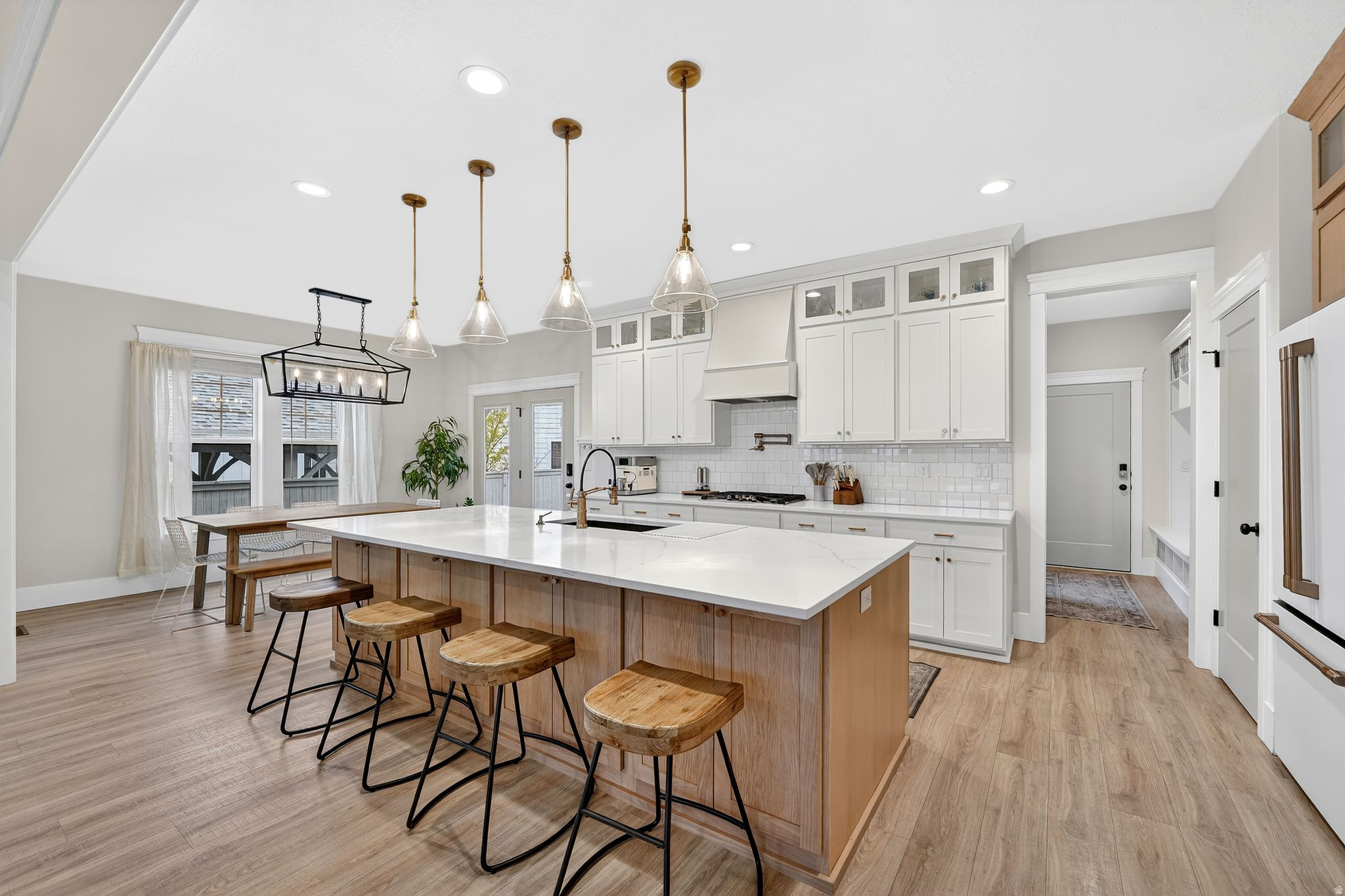 DAYBREAK - Residential