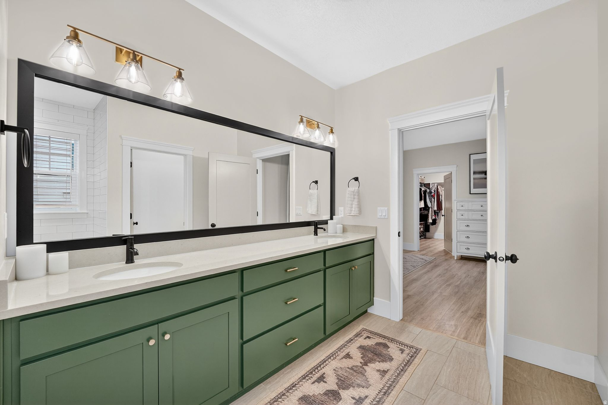 DAYBREAK - Residential