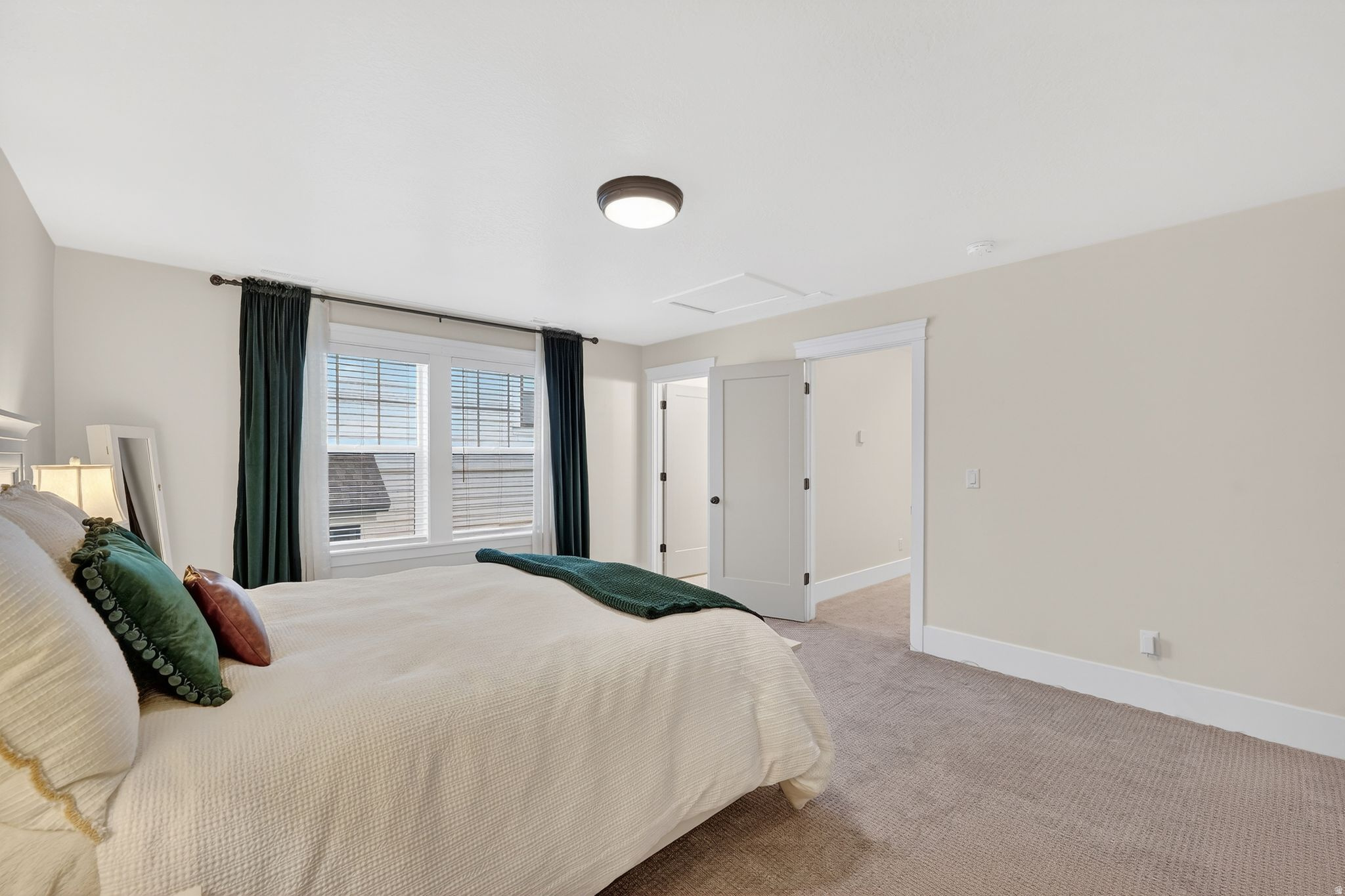 DAYBREAK - Residential