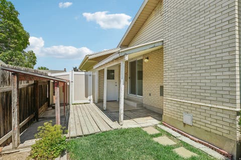 Tiny photo for 1134 E MANOR CIR, Salt Lake City, UT 84124 (MLS # 2169170)