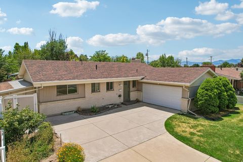 Tiny photo for 1134 E MANOR CIR, Salt Lake City, UT 84124 (MLS # 2169170)