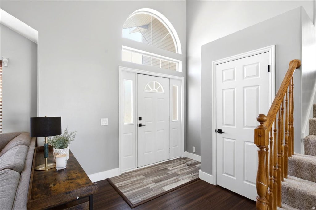 Photo of 2041 N 750 W, Clinton, UT 84015 (MLS # 2183837)