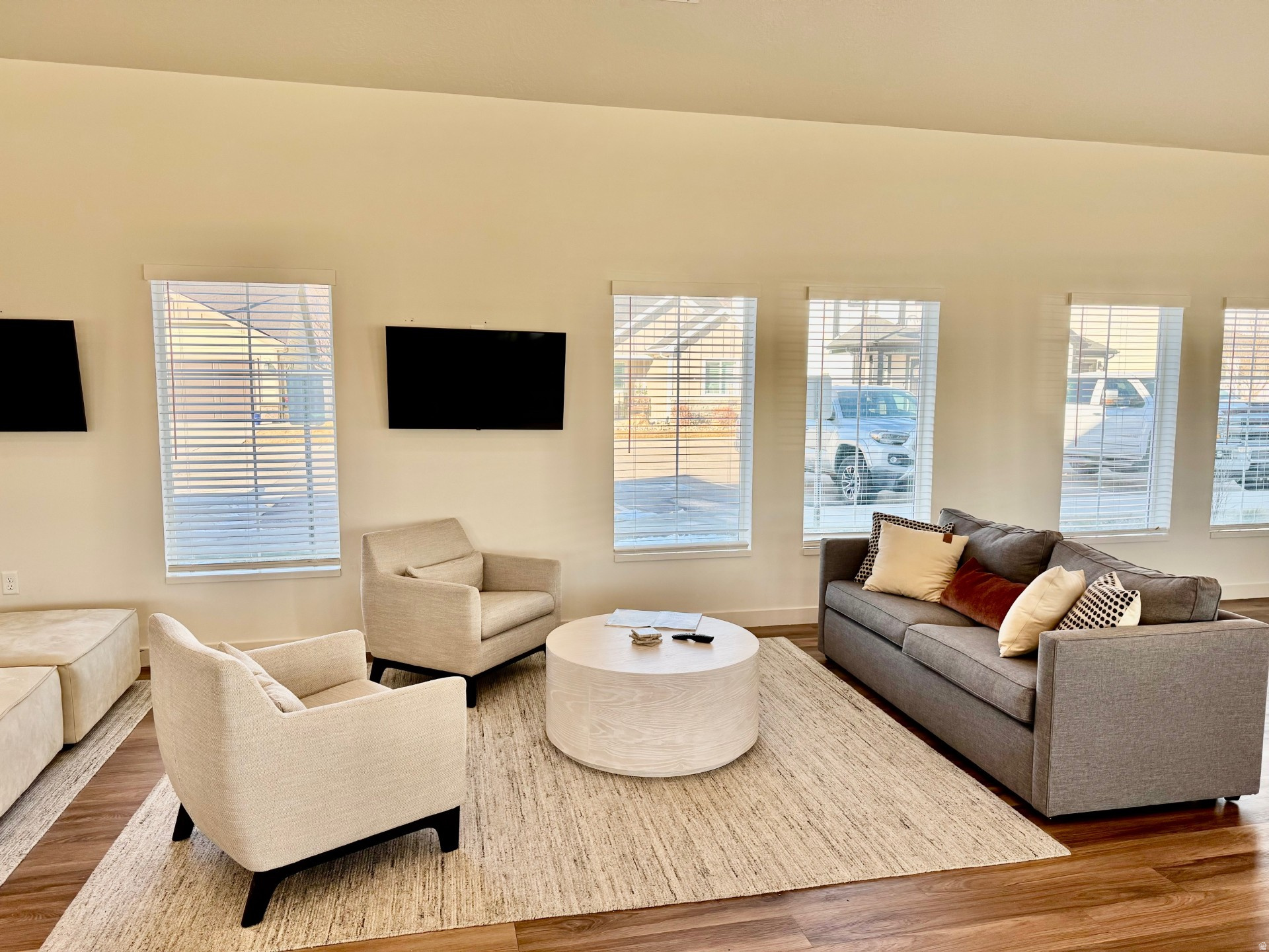 PROMINENCE POINT - Residential