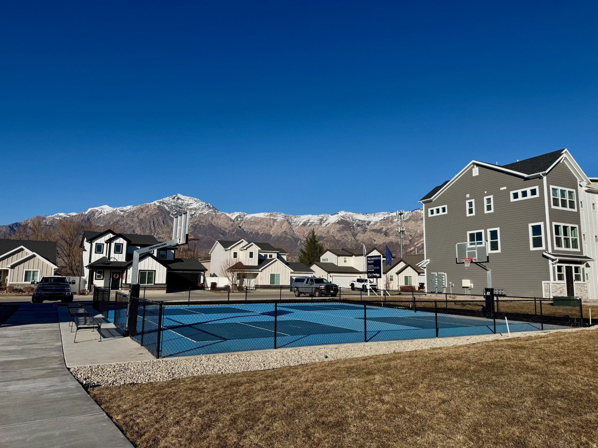 PROMINENCE POINT - Residential