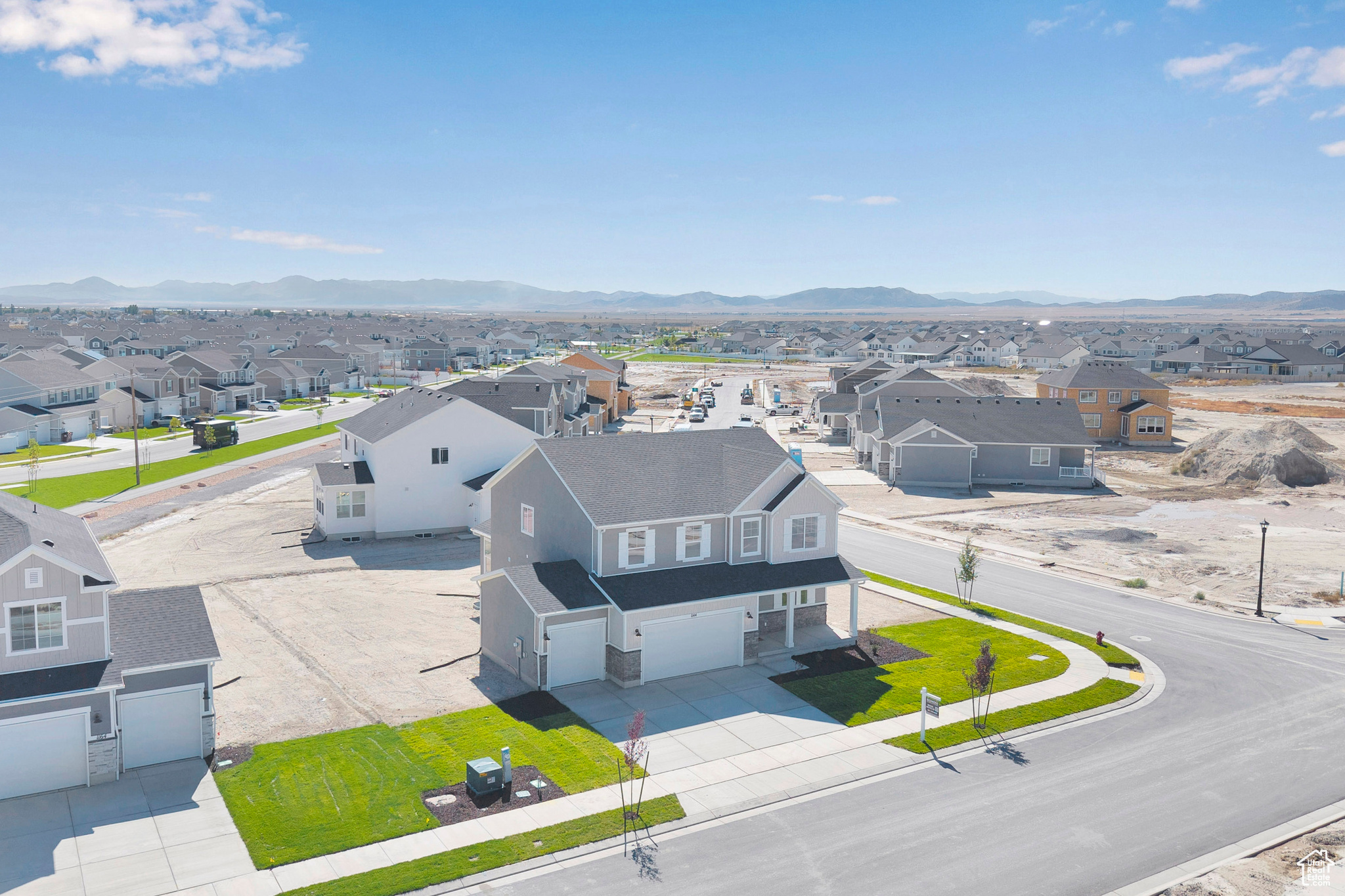 PONY EXPRESS ESTATES - Residential