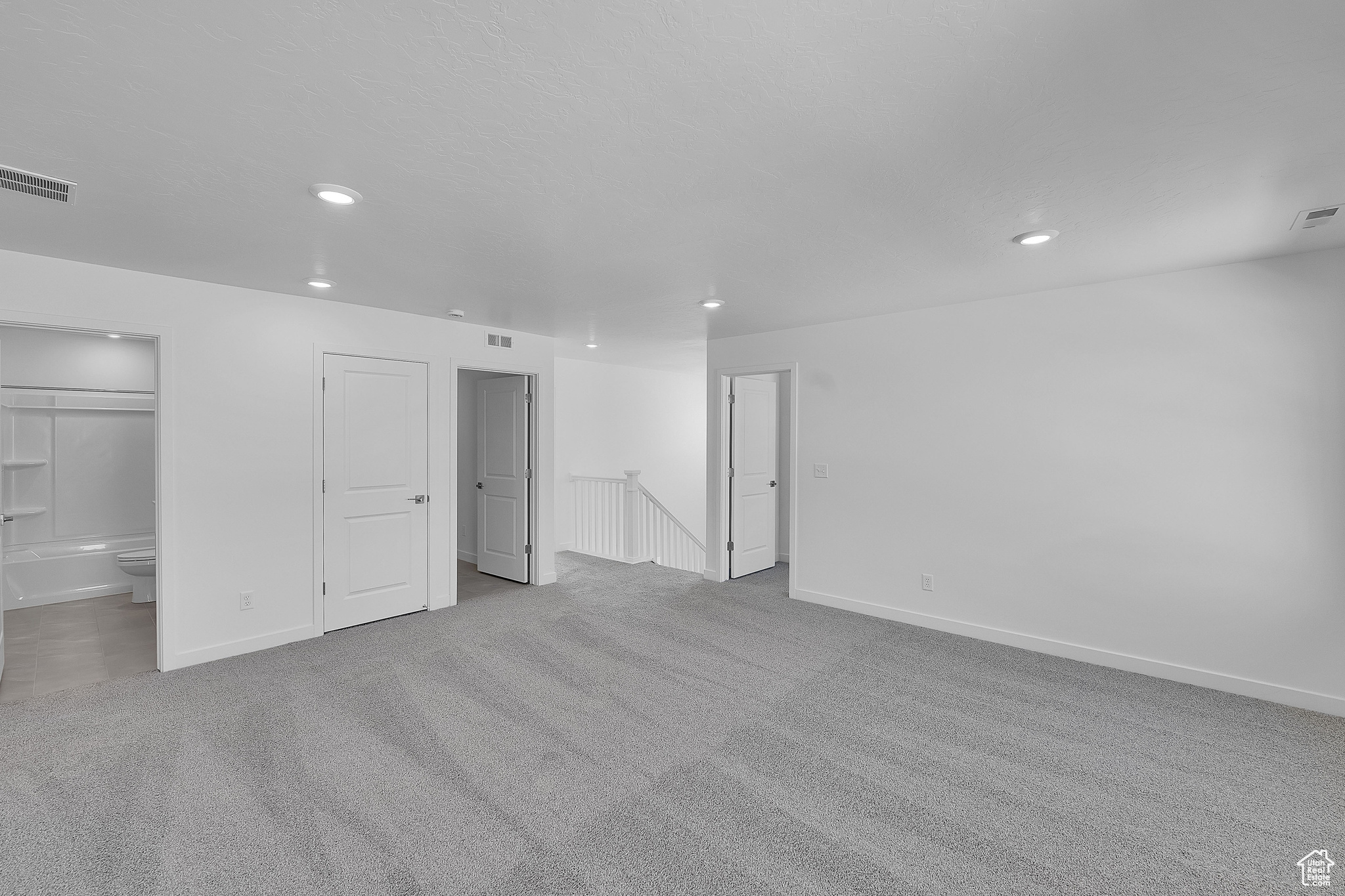 PONY EXPRESS ESTATES - Residential