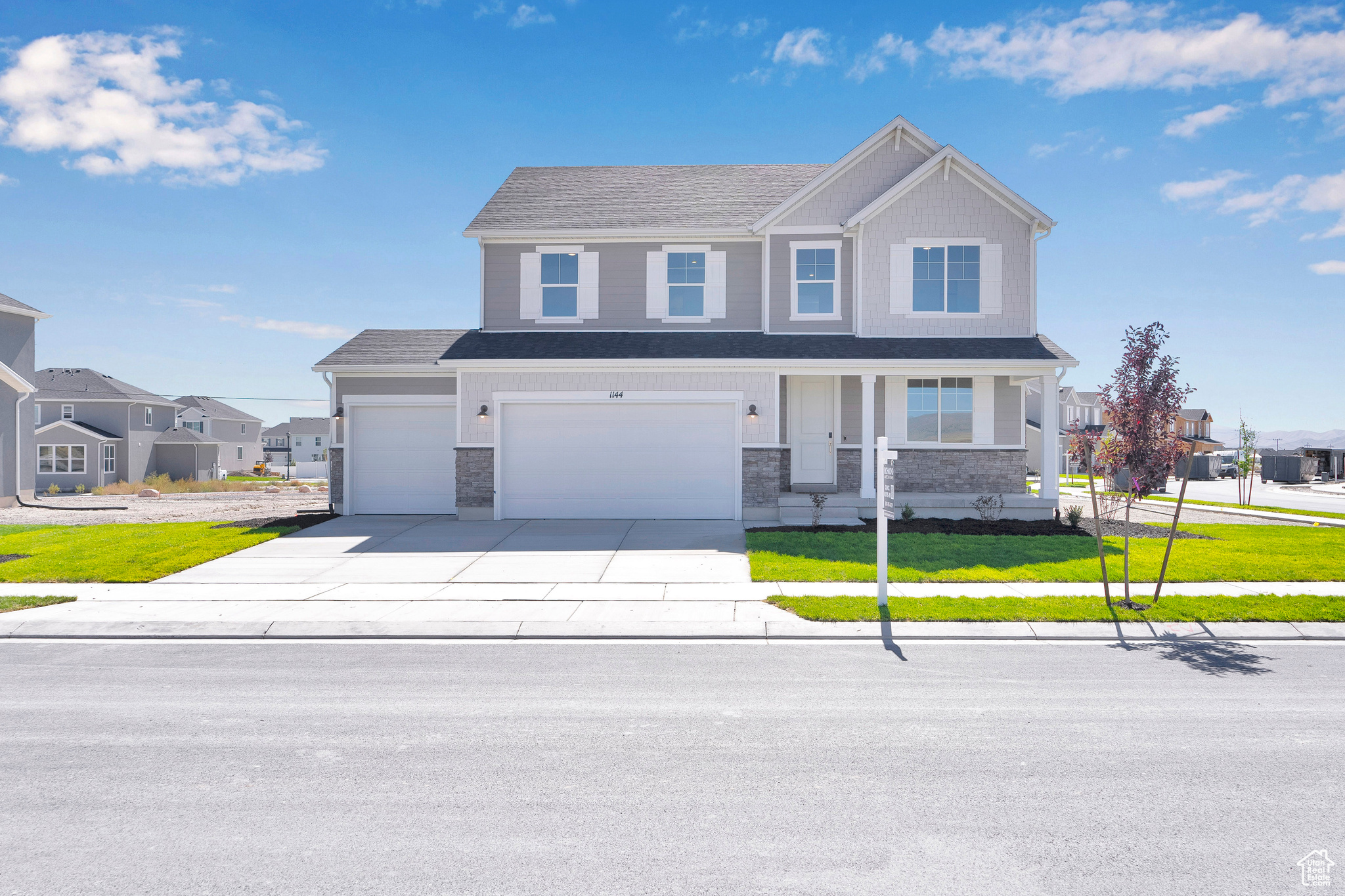 PONY EXPRESS ESTATES - Residential
