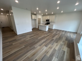 651 W 575 N