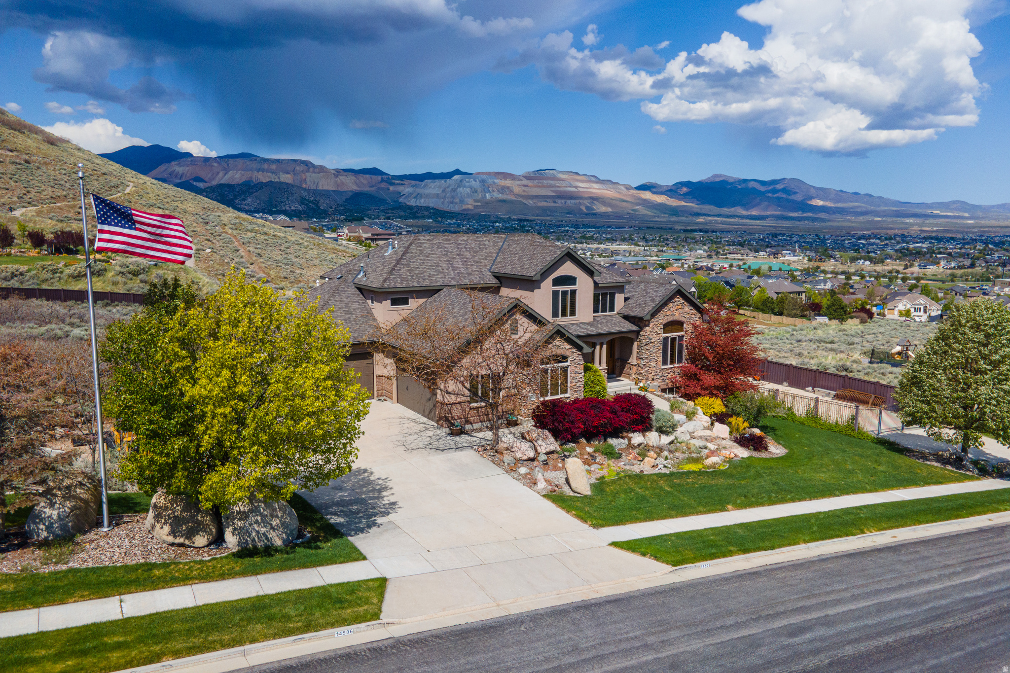 HERRIMAN HEIGHTS - Residential