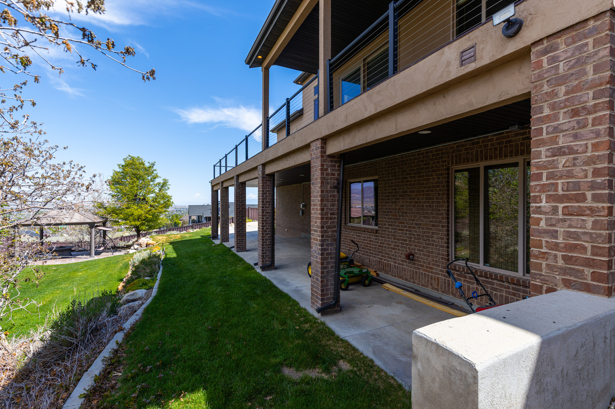 HERRIMAN HEIGHTS - Residential