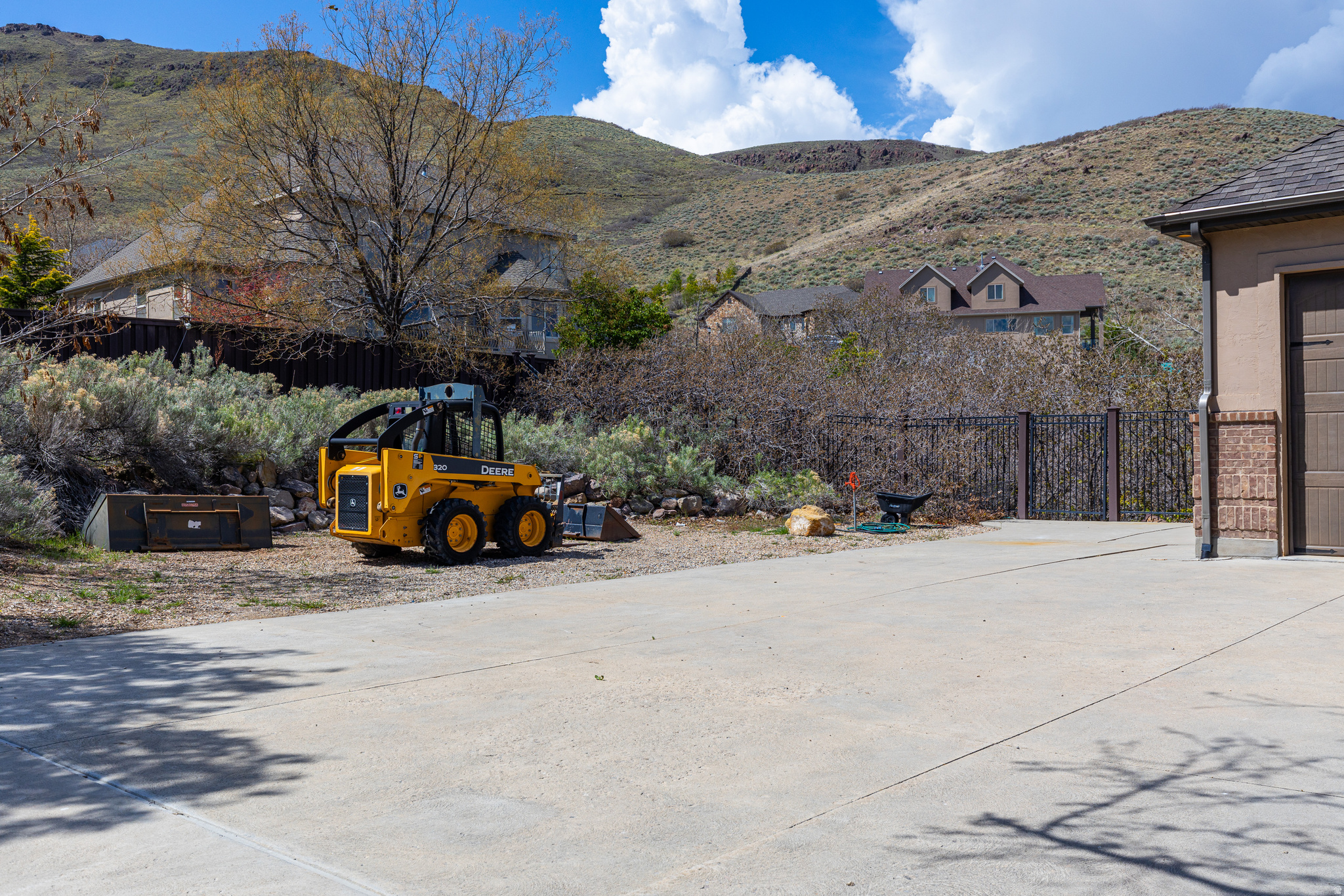 HERRIMAN HEIGHTS - Residential