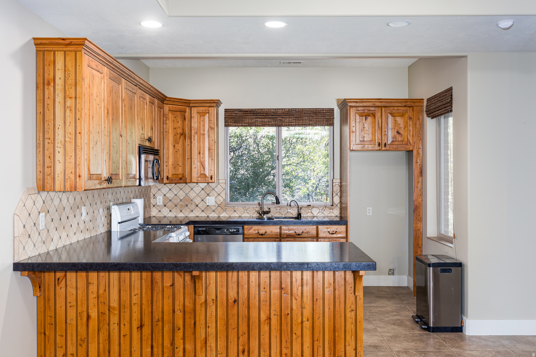 HERRIMAN HEIGHTS - Residential