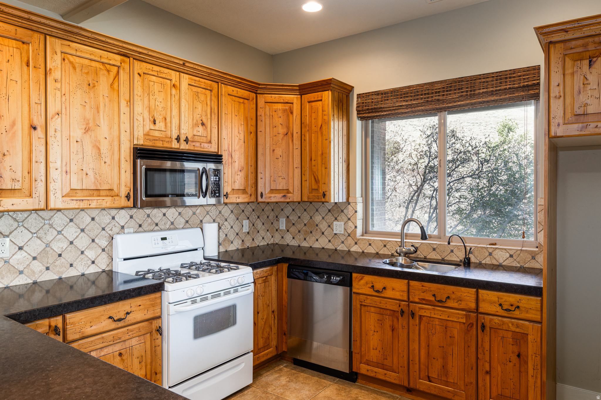 HERRIMAN HEIGHTS - Residential