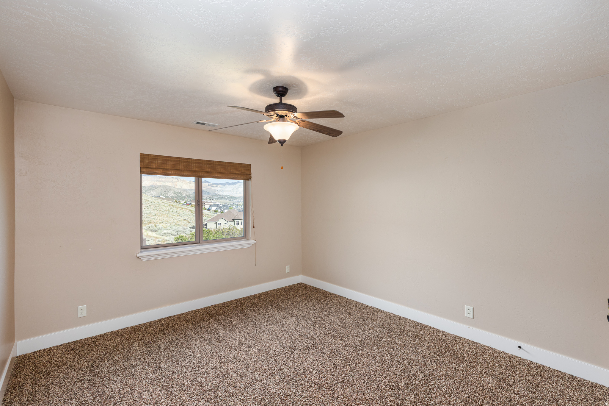HERRIMAN HEIGHTS - Residential