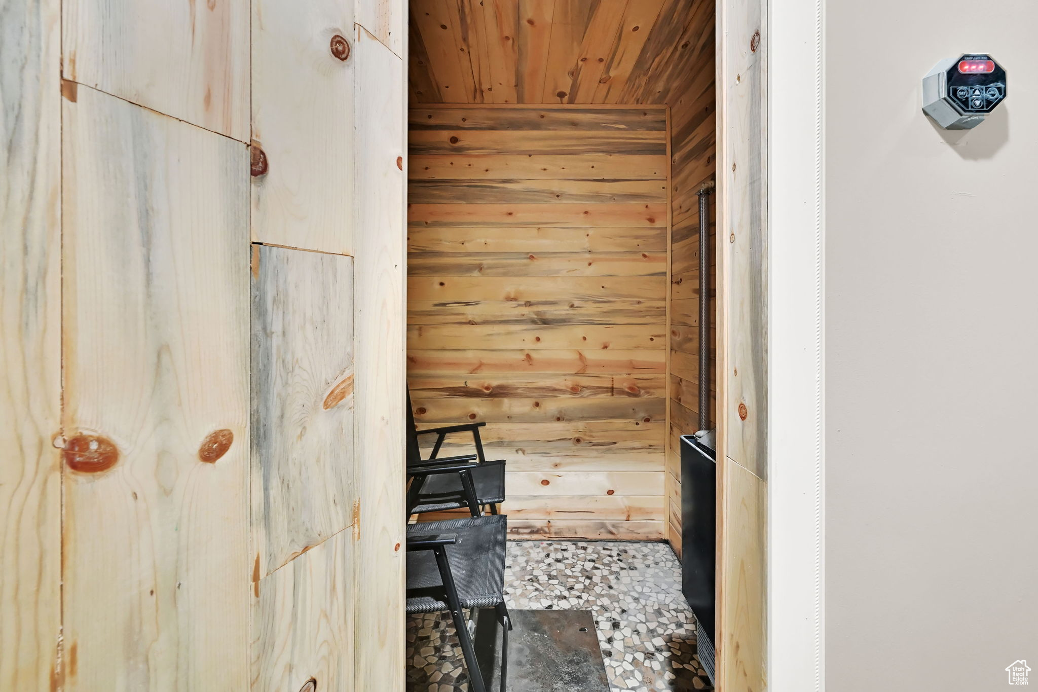 Washington Terrace, Utah 84405, United States, 6 Bedrooms Bedrooms, ,3 BathroomsBathrooms,Residential,Active,152056