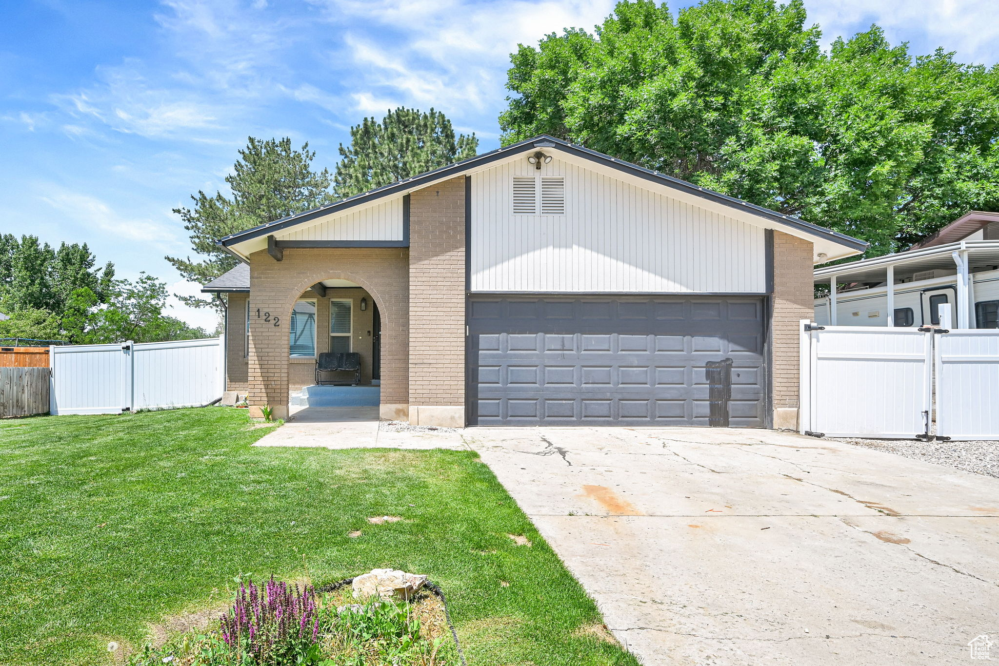 Washington Terrace, Utah 84405, United States, 6 Bedrooms Bedrooms, ,3 BathroomsBathrooms,Residential,Active,152056