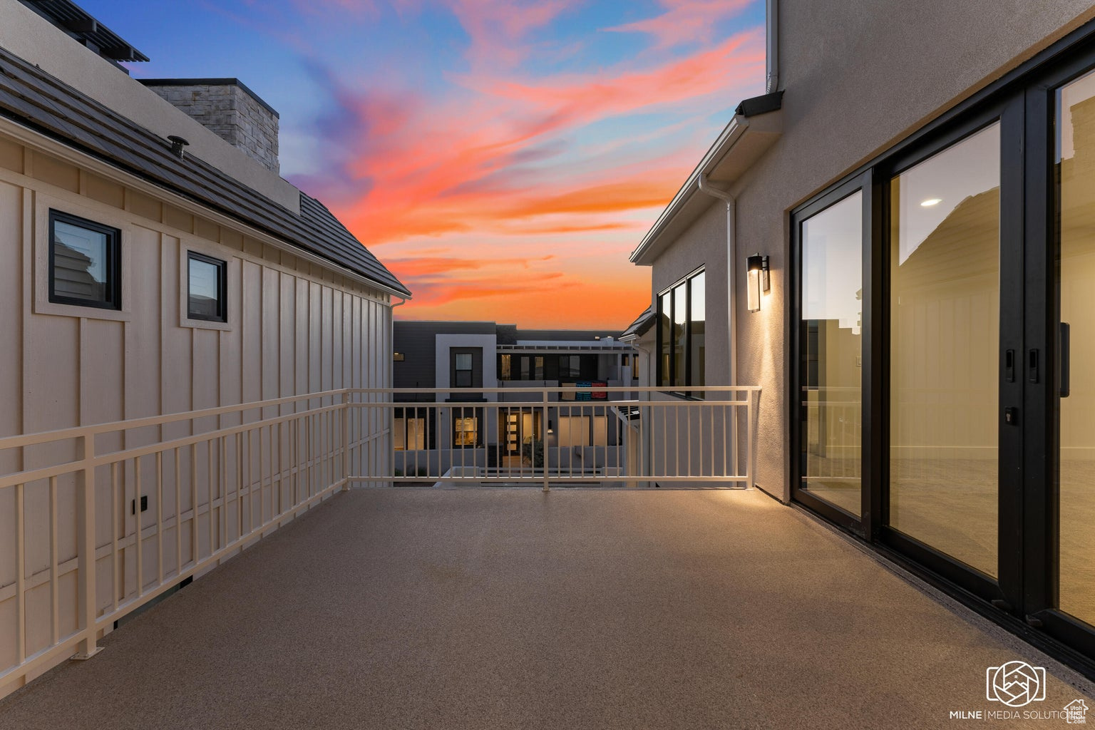 DESERT COLOR - Residential