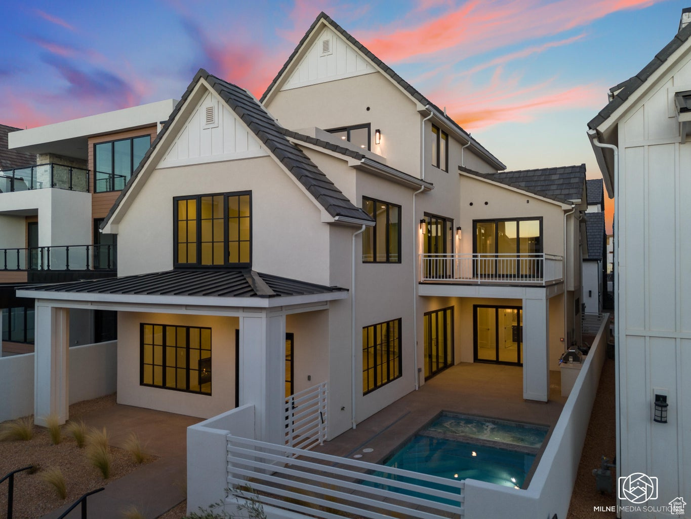 DESERT COLOR - Residential