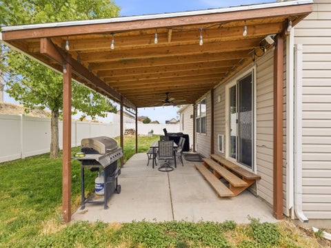 Tiny photo for 4029 S LAKE MOUNTAIN DR, Saratoga Springs, UT 84045 (MLS # 2162110)