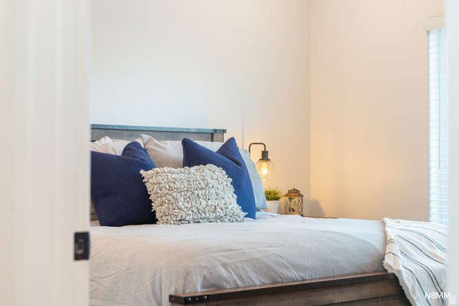 WARNER GATEWAY PH 2 - Residential