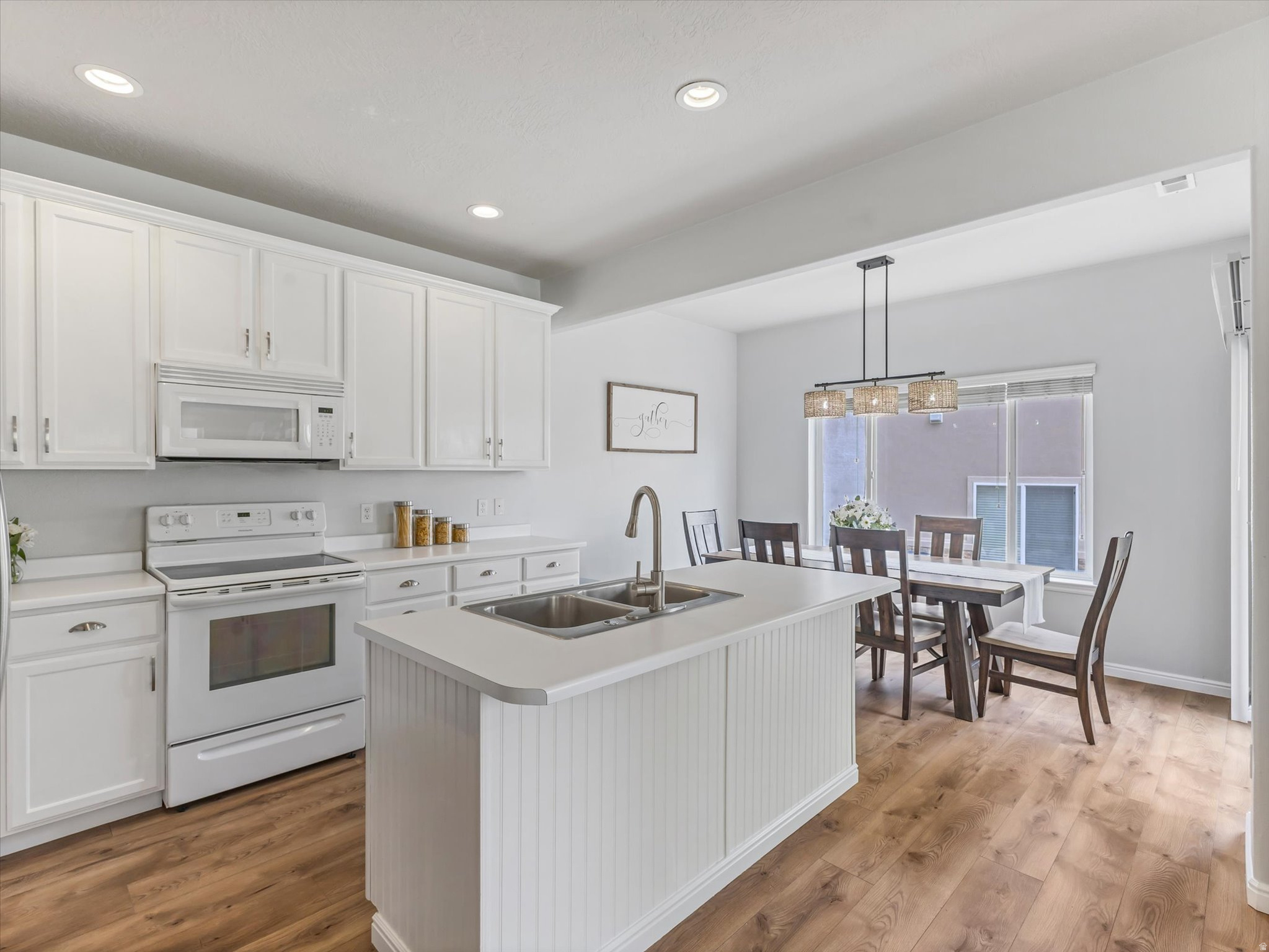 BRITTANY - Residential