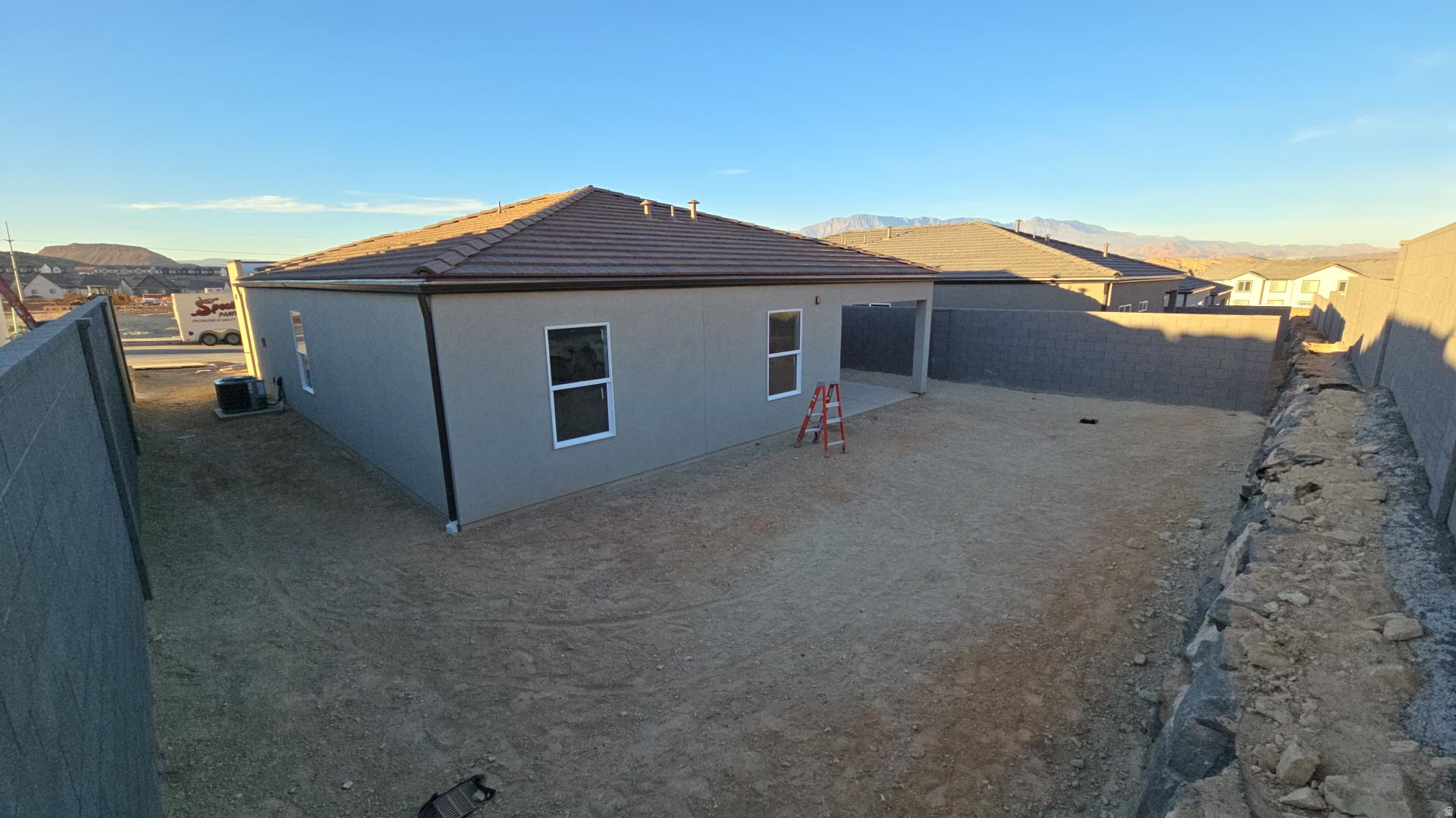 LONG VALLEY - Residential