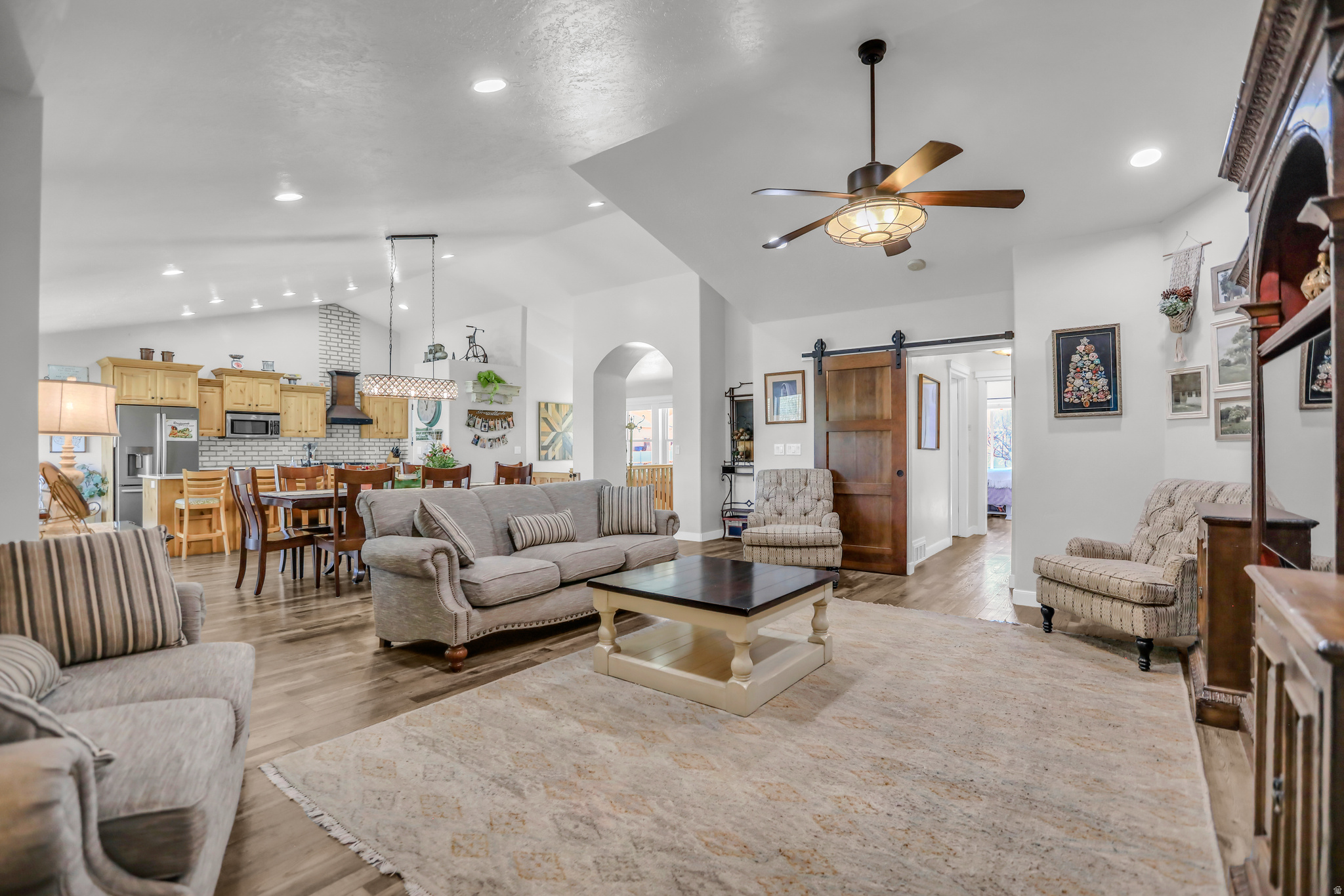 SUMMIT RIDGE - Residential