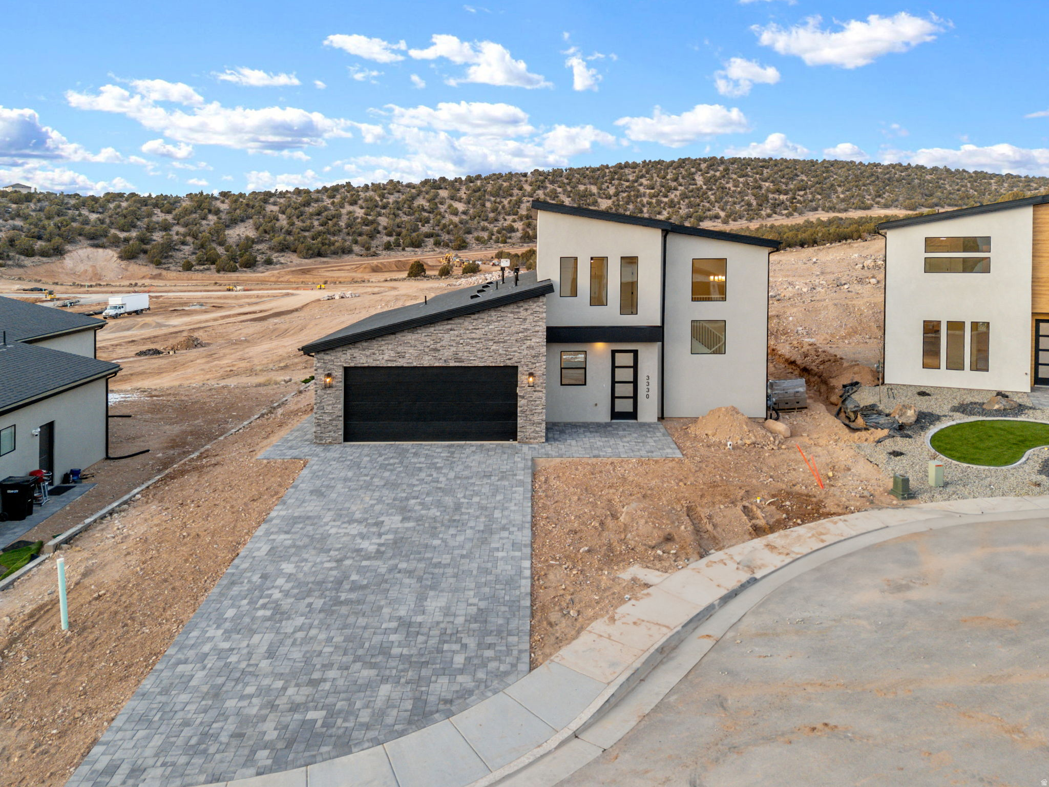 THE VALLEY AT SOUTH MOUNTAIN - Residential