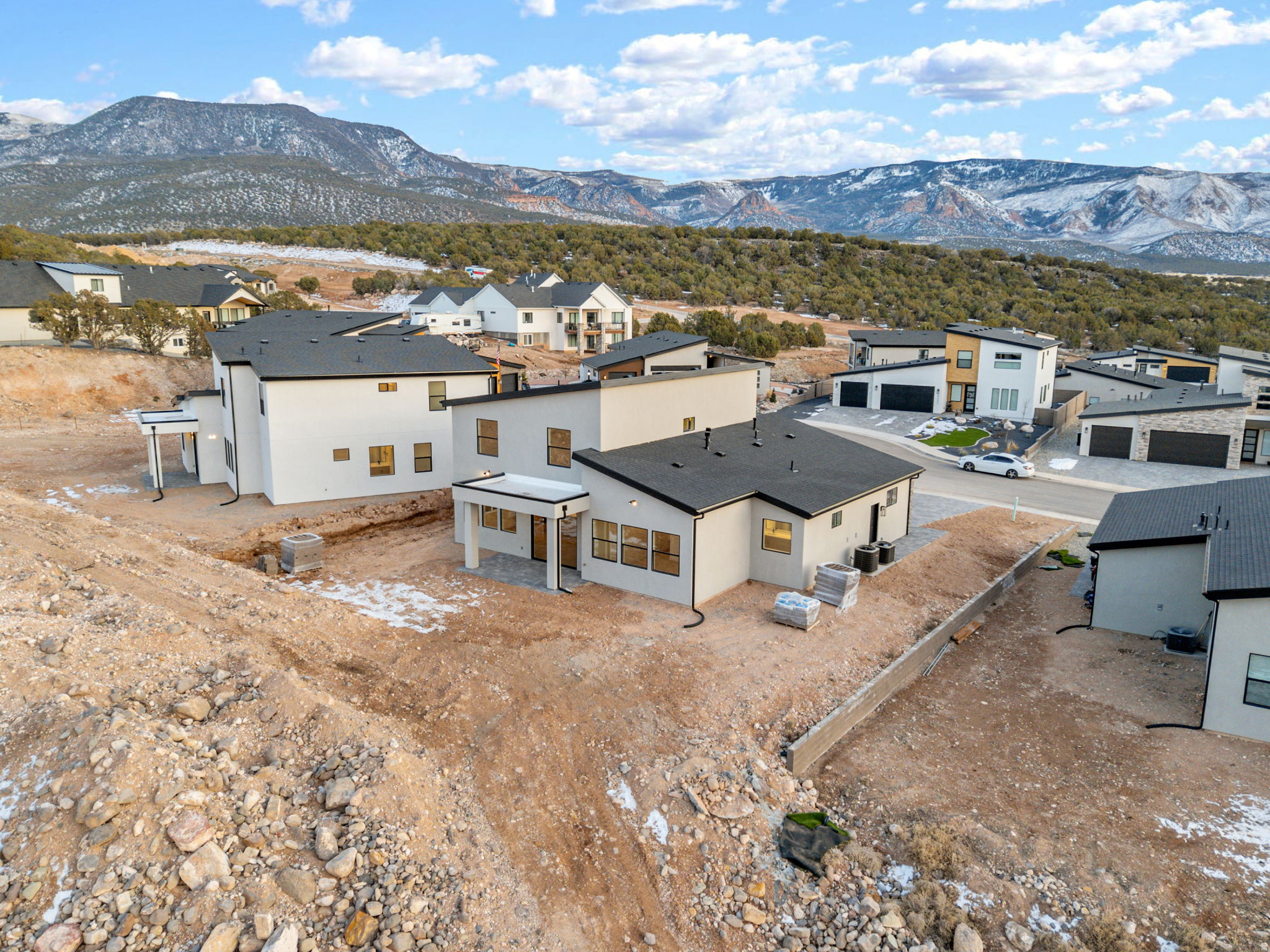THE VALLEY AT SOUTH MOUNTAIN - Residential
