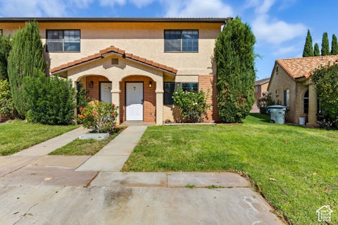 Photo of 2130 W 70 S #8, Hurricane, UT 84737 (MLS # 2191235)
