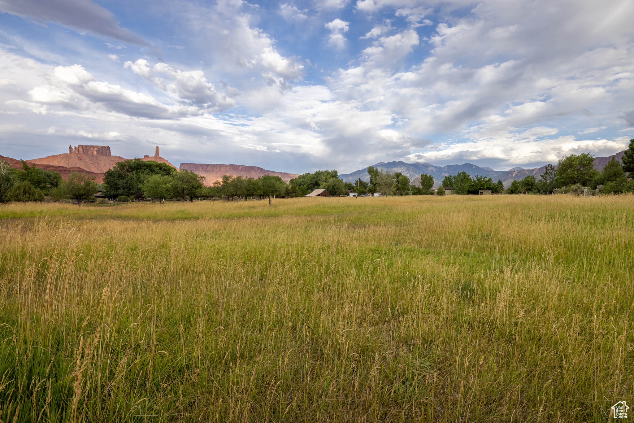 CASTLE VALLEY RIVER RANCHOS - Residential